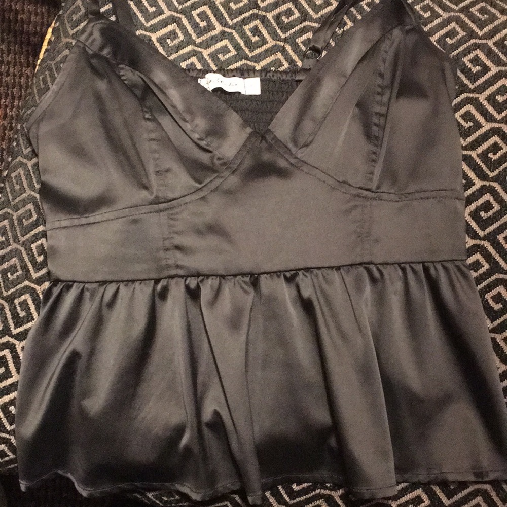 Black peblum cropped tank top